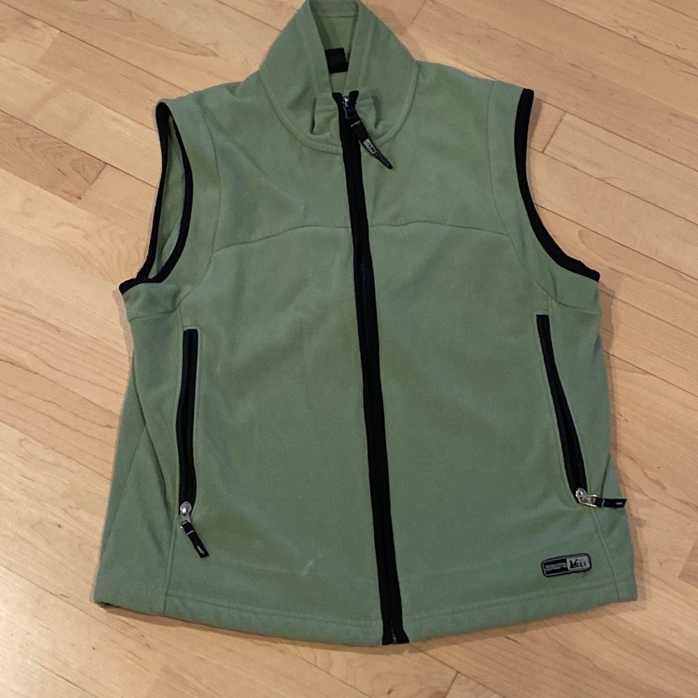 REI vest